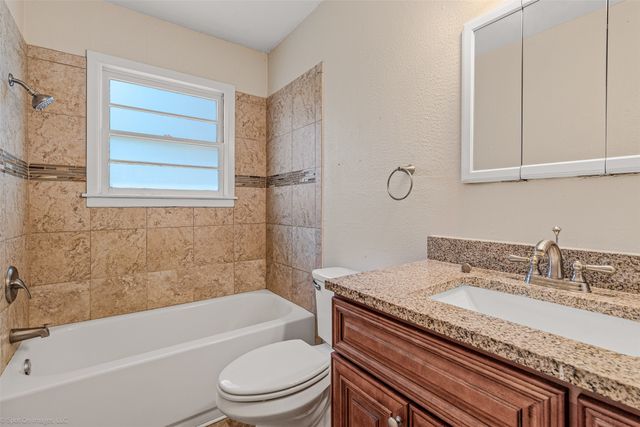 1600 N Frances Street, Terrell, TX 75160
