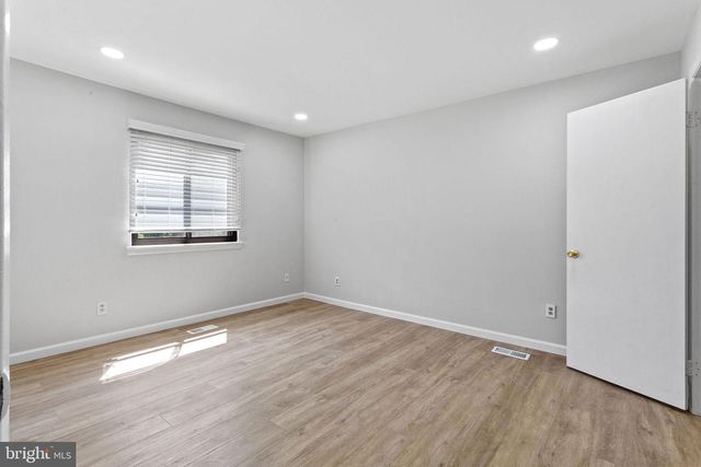 1505 WOODHOLLOW DR, Marlton, NJ 08053