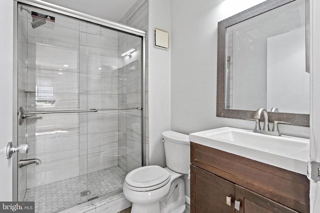 1505 WOODHOLLOW DR, Marlton, NJ 08053
