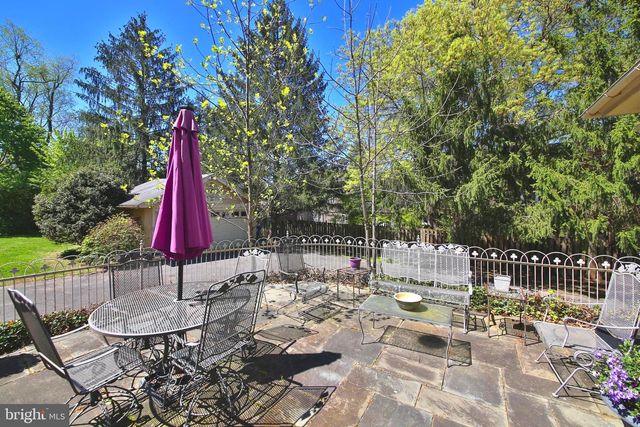 620 S SUMNEYTOWN PIKE, North Wales, PA 19454