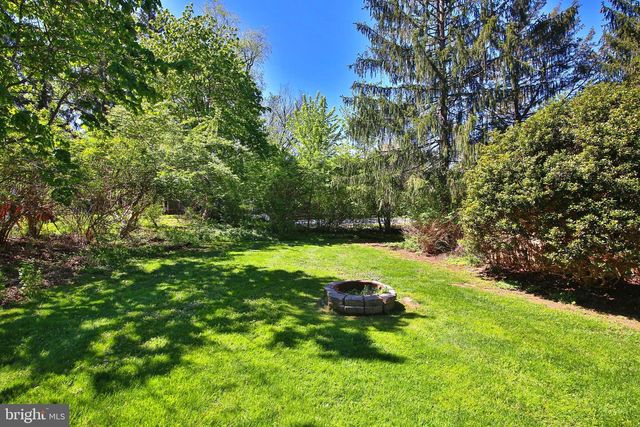 620 S SUMNEYTOWN PIKE, North Wales, PA 19454