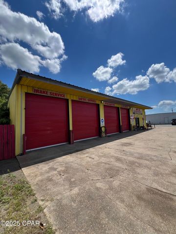 1900 N East Avenue, Panama City, FL 32405