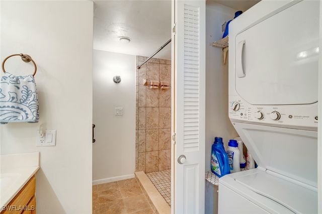 3460 N Key DR 301, North Fort Myers, FL 33903