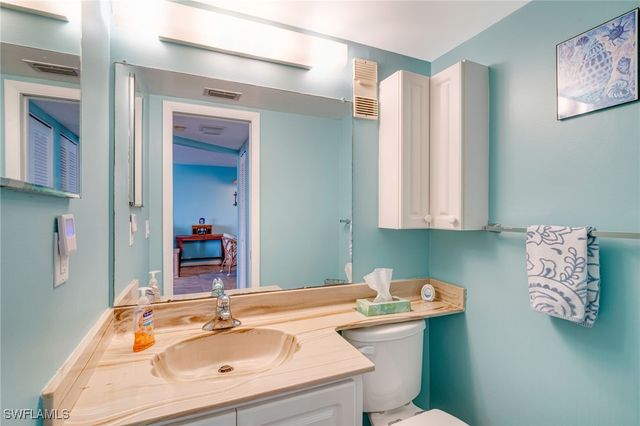 3460 N Key DR 301, North Fort Myers, FL 33903
