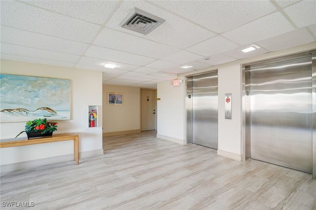 3460 N Key DR 301, North Fort Myers, FL 33903