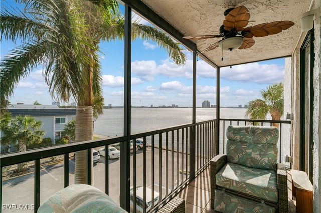 3460 N Key DR 301, North Fort Myers, FL 33903