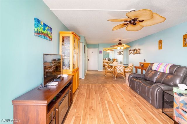 3460 N Key DR 301, North Fort Myers, FL 33903