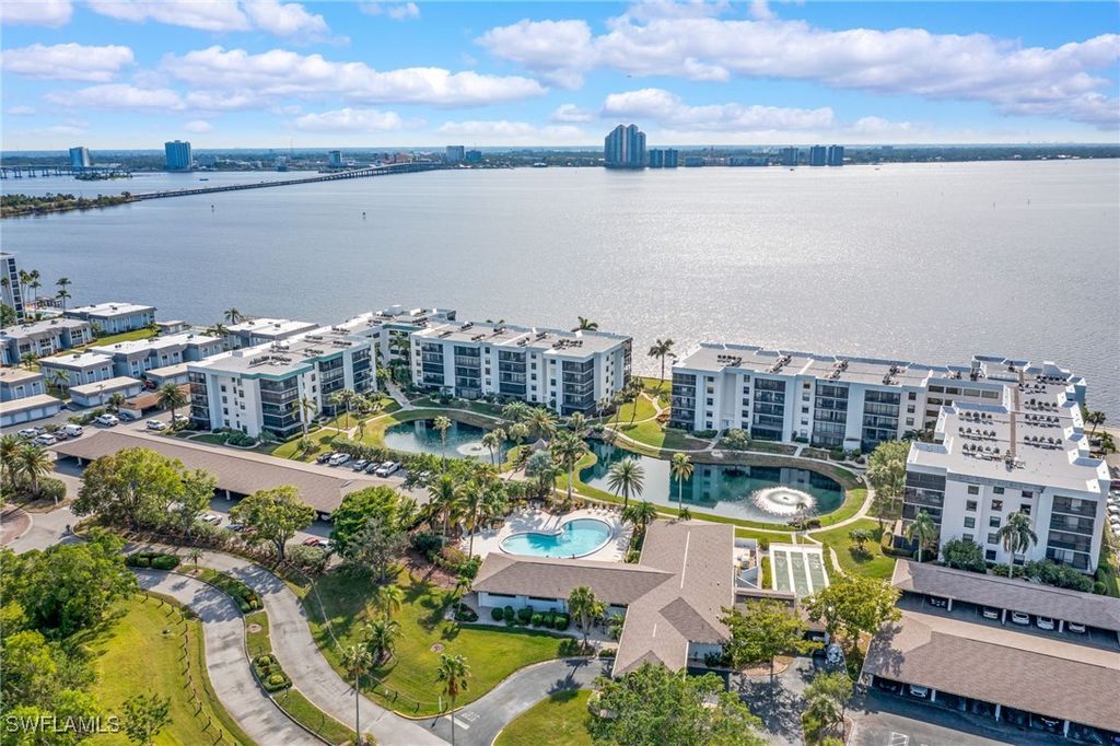 3460 N Key DR 301, North Fort Myers, FL 33903