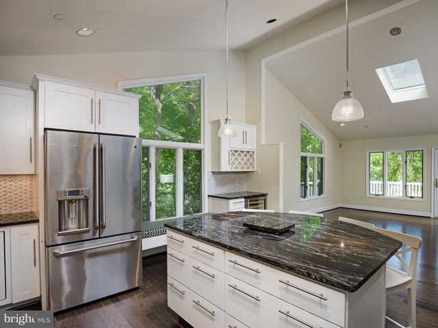 3300 SAWMILL RD, Newtown Square, PA 19073