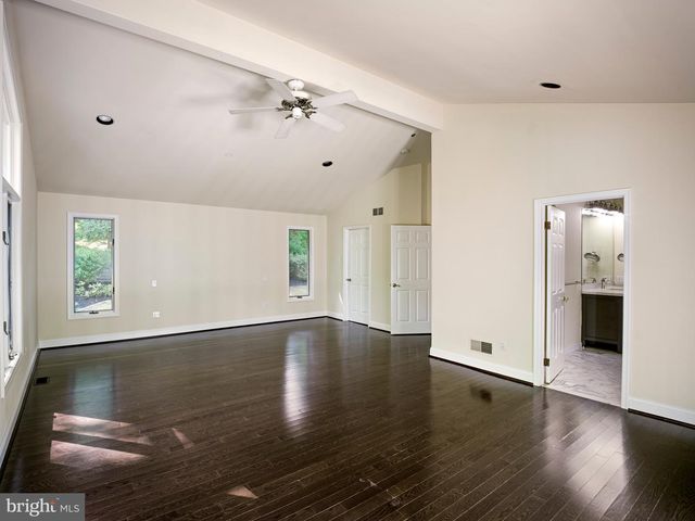 3300 SAWMILL RD, Newtown Square, PA 19073