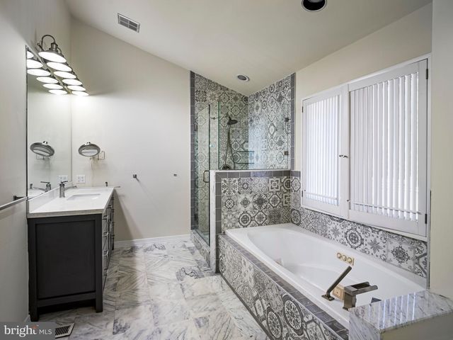 3300 SAWMILL RD, Newtown Square, PA 19073