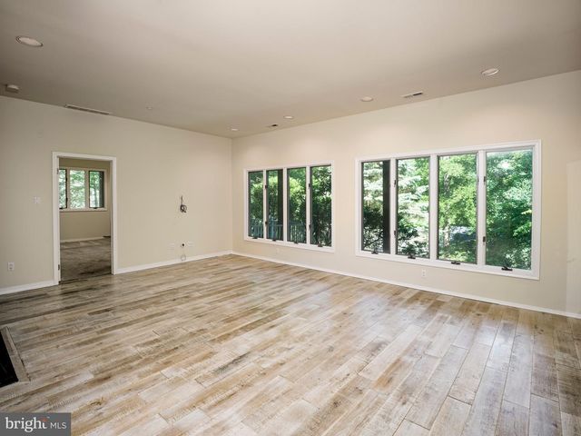3300 SAWMILL RD, Newtown Square, PA 19073