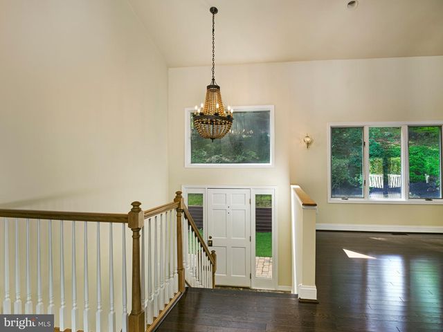 3300 SAWMILL RD, Newtown Square, PA 19073