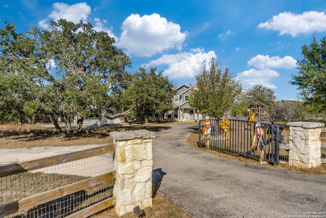 425 River Mountain, Boerne, TX 78006