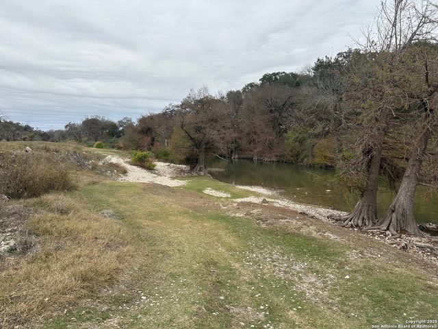 425 River Mountain, Boerne, TX 78006