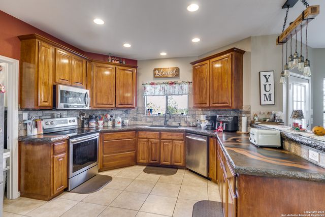 425 River Mountain, Boerne, TX 78006