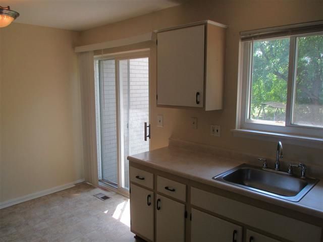 203 N Christine Circle, Mt Clemens, MI 48043