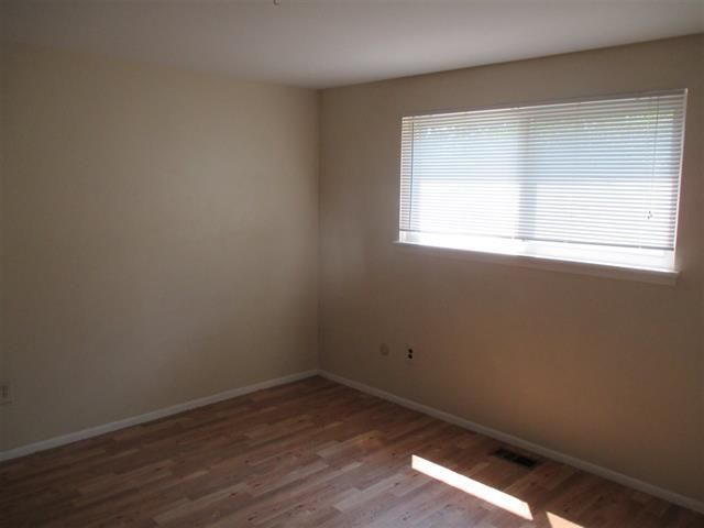 203 N Christine Circle, Mt Clemens, MI 48043