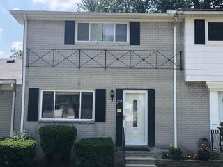 203 N Christine Circle, Mt Clemens, MI 48043