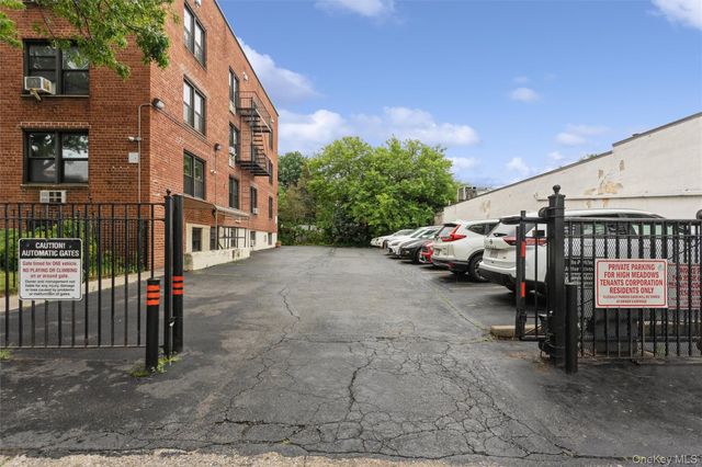 182-12 Horace Harding Expressway 1K, Fresh Meadows, NY 11365