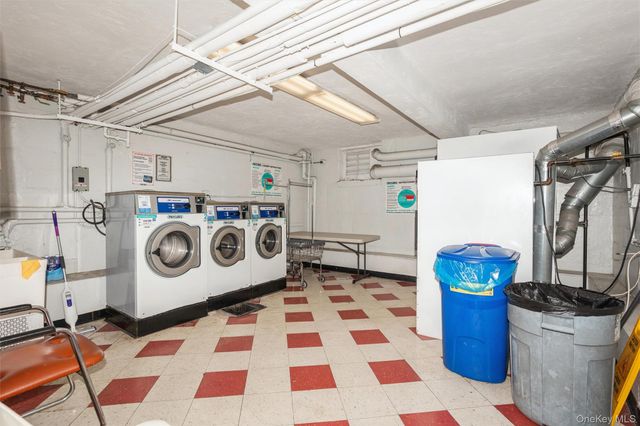 182-12 Horace Harding Expressway 1K, Fresh Meadows, NY 11365
