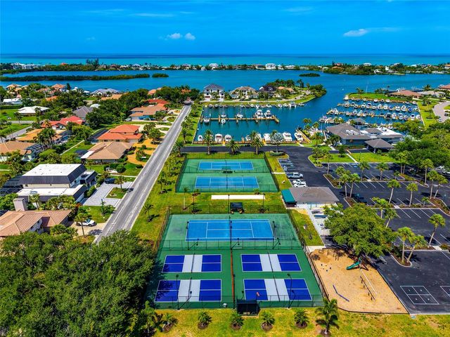 157 LOOKOUT POINT DRIVE, Osprey, FL 34229