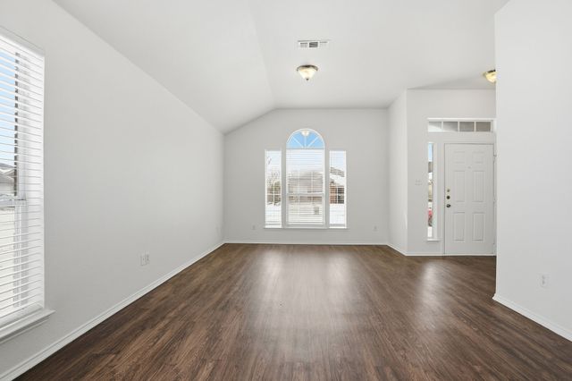 1000 Caleb Street, Burleson, TX 76028