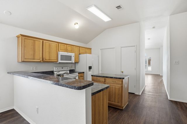 1000 Caleb Street, Burleson, TX 76028