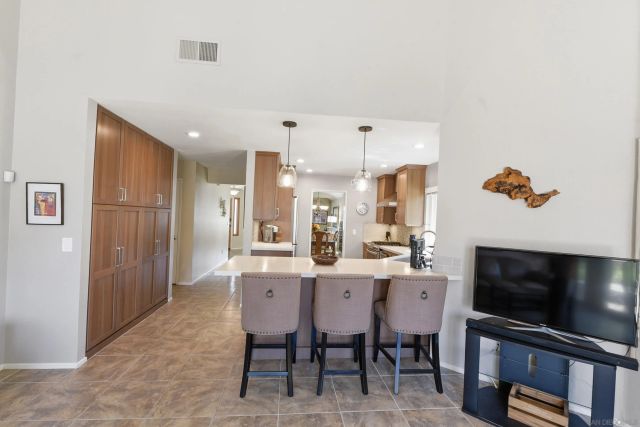 18324 Hampshire Ln, San Diego, CA 92128