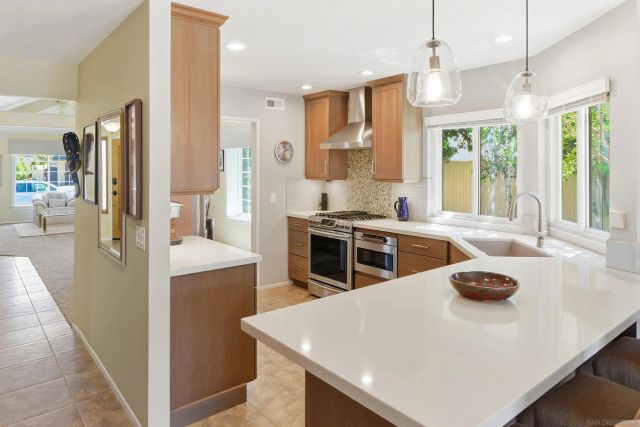 18324 Hampshire Ln, San Diego, CA 92128