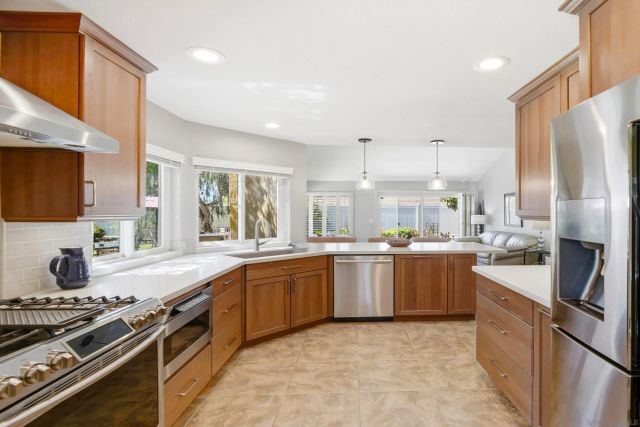 18324 Hampshire Ln, San Diego, CA 92128