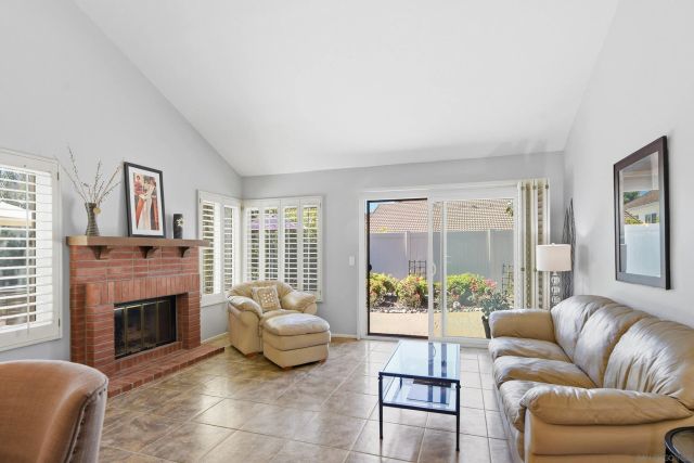 18324 Hampshire Ln, San Diego, CA 92128