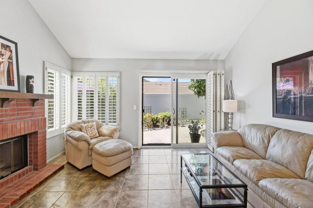 18324 Hampshire Ln, San Diego, CA 92128