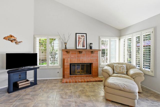 18324 Hampshire Ln, San Diego, CA 92128