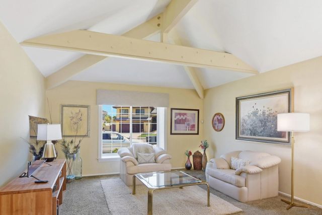 18324 Hampshire Ln, San Diego, CA 92128