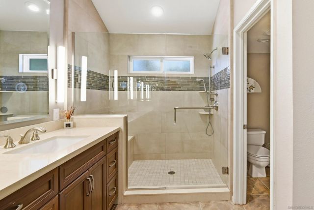 18324 Hampshire Ln, San Diego, CA 92128