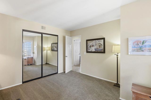 18324 Hampshire Ln, San Diego, CA 92128