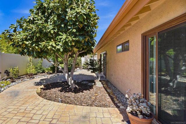 18324 Hampshire Ln, San Diego, CA 92128