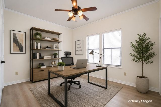 3119 Fairdale Oaks E, Houston, TX 77057