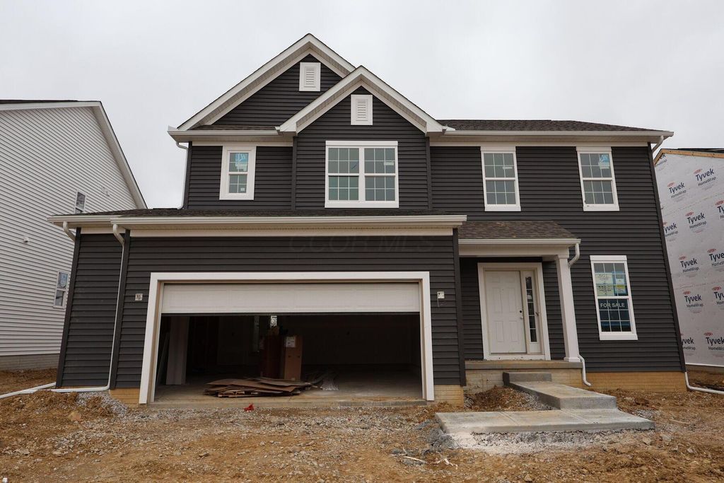 338 Cherry Hills Road, Commercial Point, OH 43116