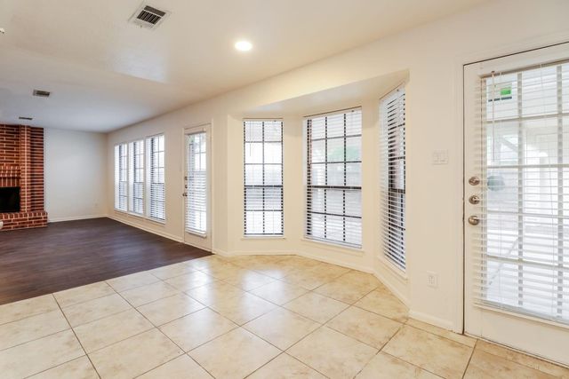 109 W Rainbow Ridge Cir, Spring, TX 77381