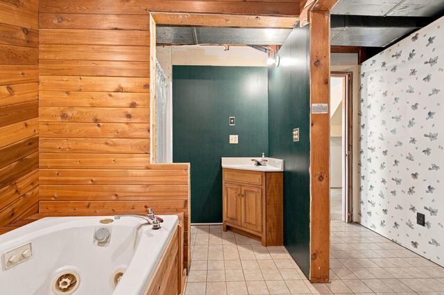 20350 Jewel Avenue N, Forest Lake, MN 55025