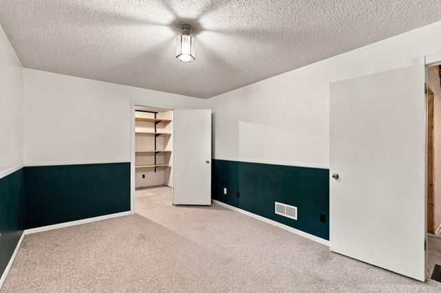 20350 Jewel Avenue N, Forest Lake, MN 55025