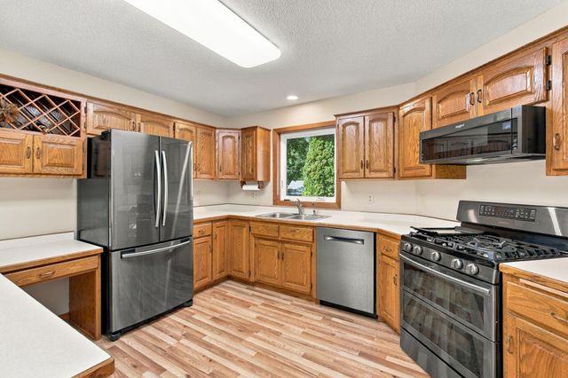 20350 Jewel Avenue N, Forest Lake, MN 55025