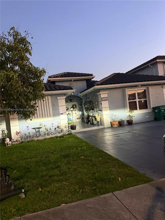 16016 SW 66th Ter, Miami, FL 33193