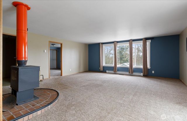 1321 Orchard Loop, Oak Harbor, WA 98277