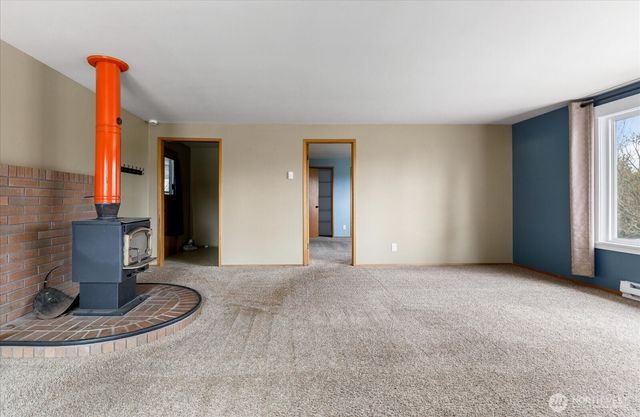 1321 Orchard Loop, Oak Harbor, WA 98277