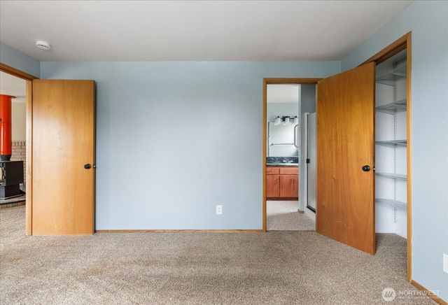 1321 Orchard Loop, Oak Harbor, WA 98277