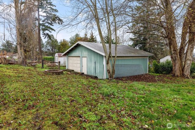 1321 Orchard Loop, Oak Harbor, WA 98277