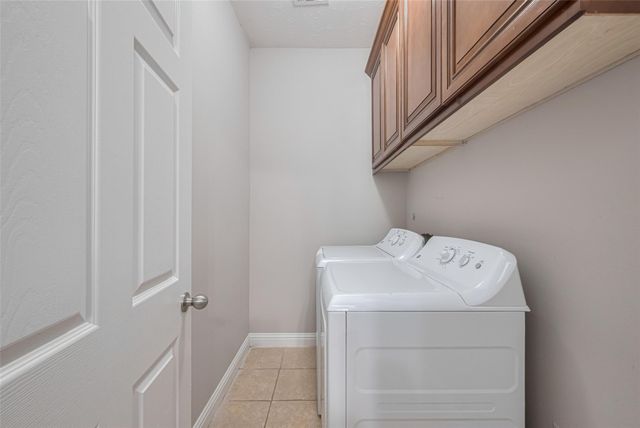 15210 Addicks Stone Drive B, Houston, TX 77082